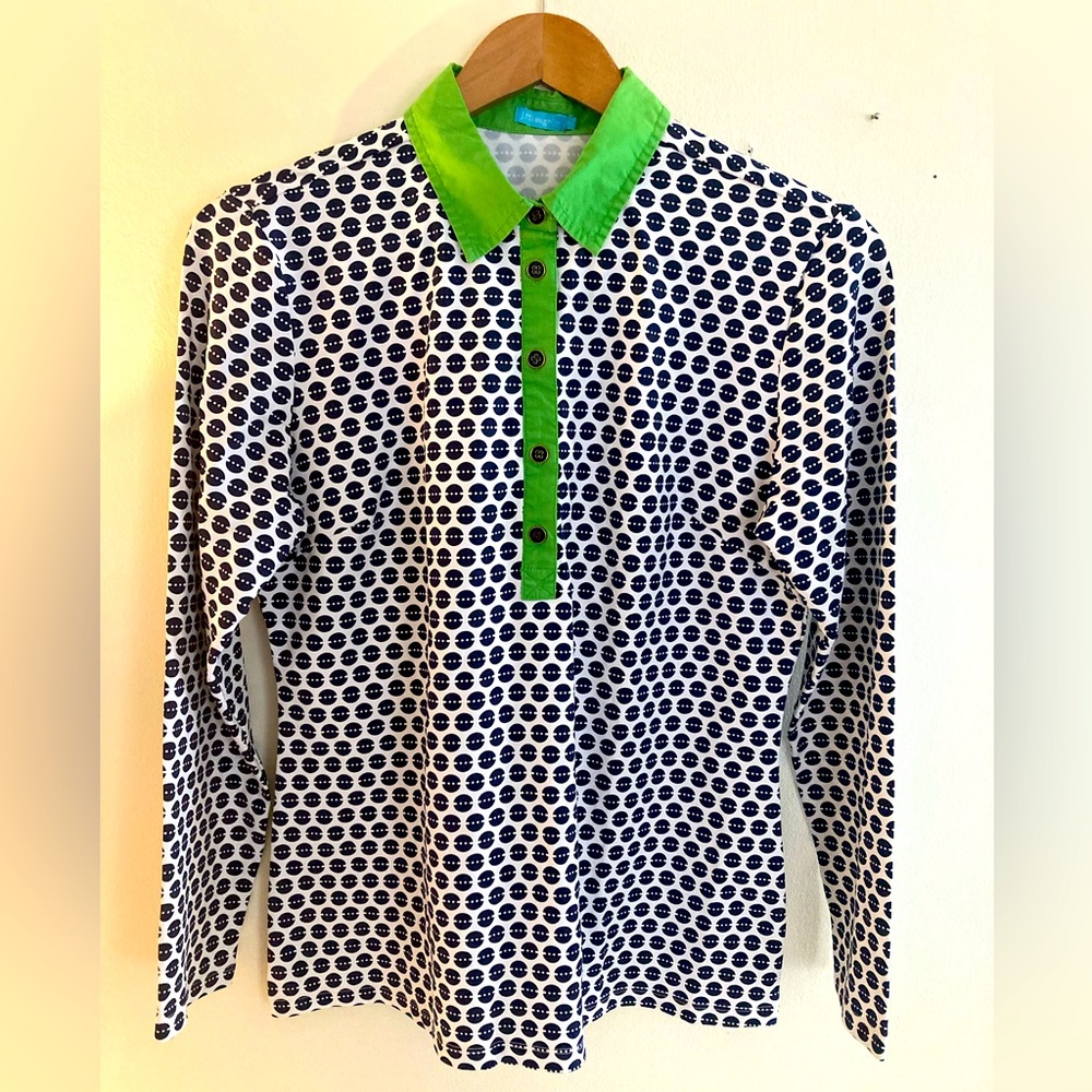 J. McLaughlin, medium, black and white dot, three-quarter button collared shirt.